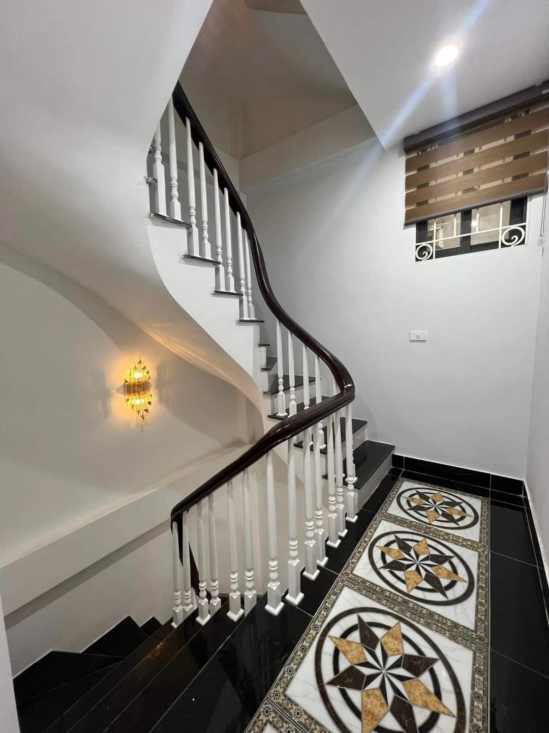Nhà tôi cho thuê nhà mới, hai cửa đi, Trần Đại Nghĩa, 99m2x 5T vỉa hè 30 Tr - Ảnh 1